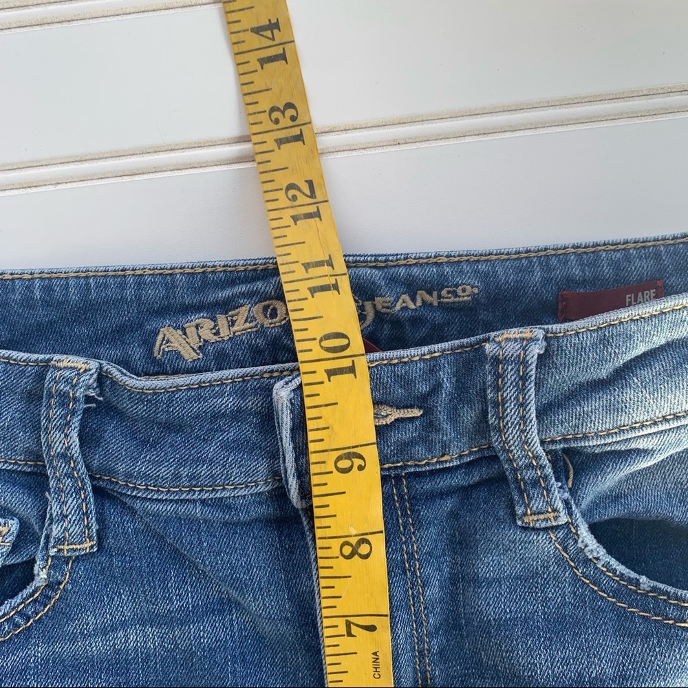 Arizona Blue Flare Distressed Jeans Juniors Size 5 - Picture 11 of 15